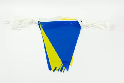 blauw-gele Waoterrijkse vlaggenlijn